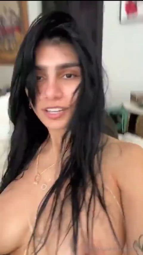 mia khalifa onlyfans solo tits just-boobs tik-tok gif