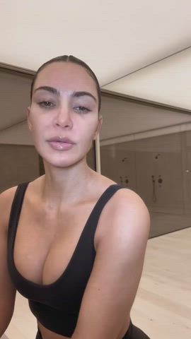brunette celebrity cleavage fake boobs fake tits huge tits kim kardashian gif