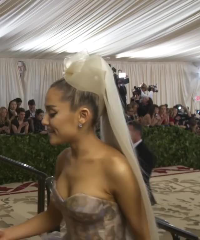 2018-05-07-MetGala3