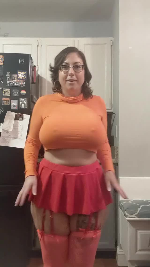 Titty drop in my Velma costume ?