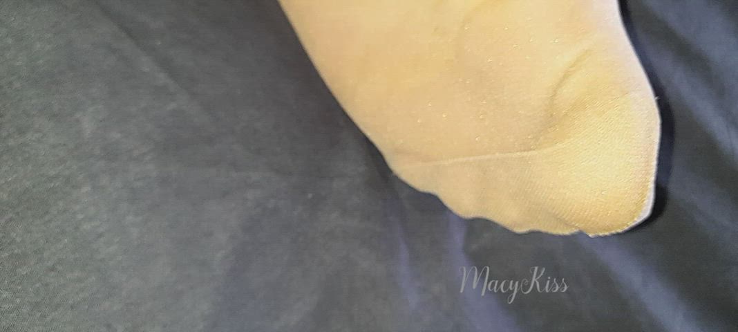nylons soles toes gif
