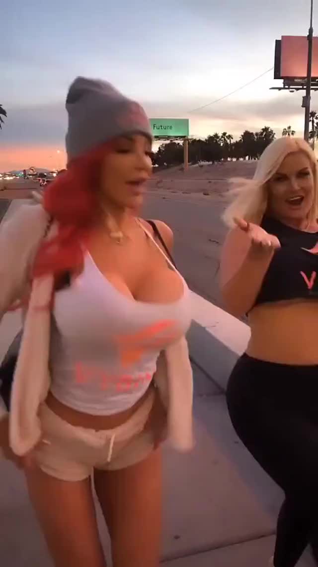 Nicolette Shea and Julie Cash