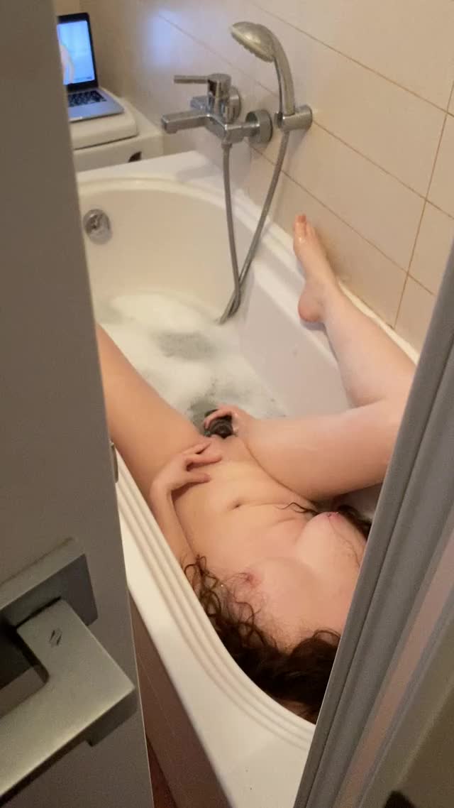 Caught Sis Masturbating