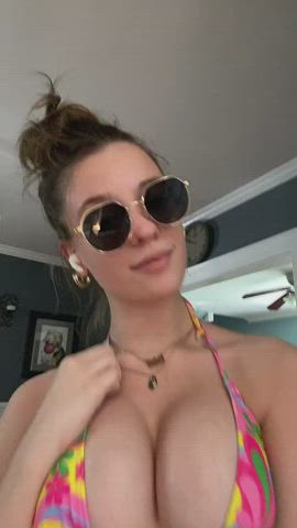 Bikini Cleavage Teen TikTok Tits gif