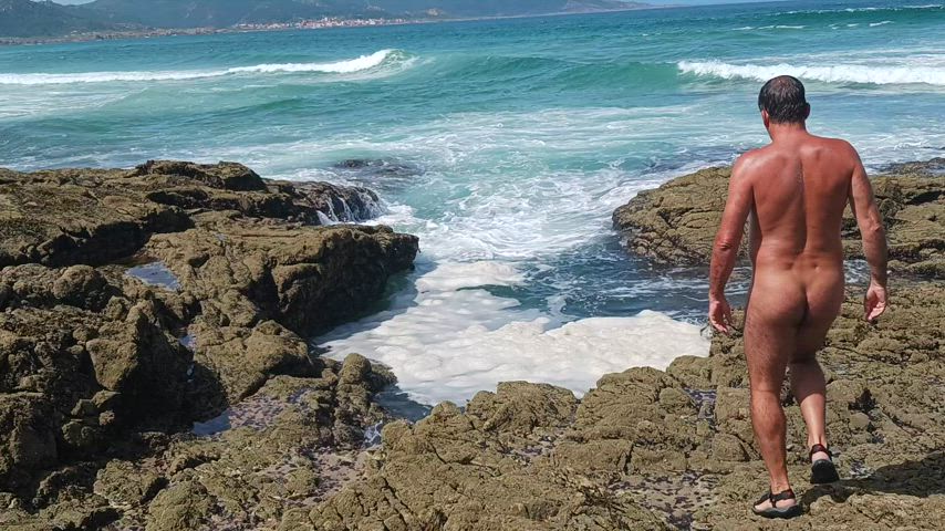 Enjoy the waves. Sunbath and nude at the beach