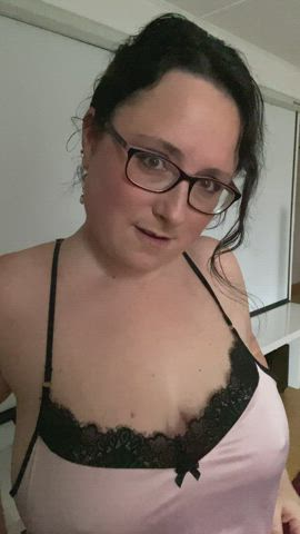 If you like 40 year old moms with natural tits I’m your fucking dreamgirl