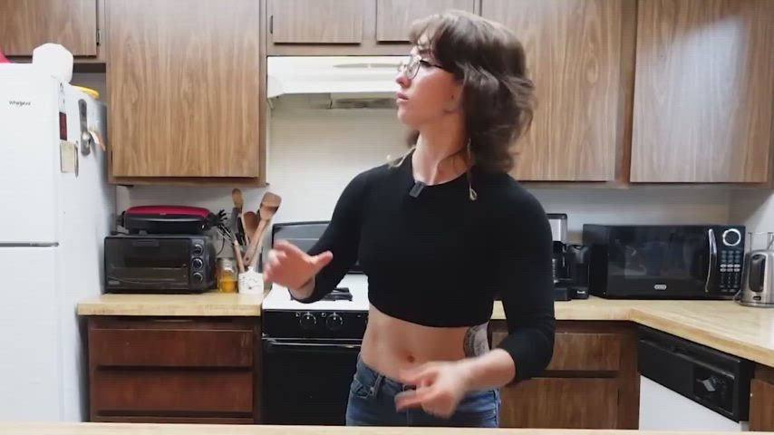 abs brunette glasses muscles muscular girl nerd fit-girls gif