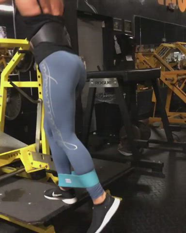 ass blonde fitness milf gif