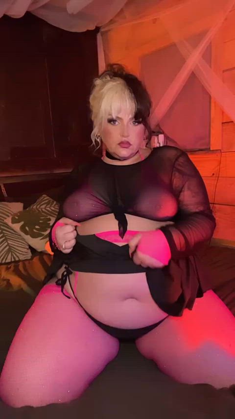 big tits curvy hips pretty gif