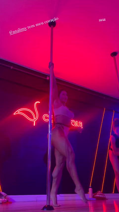 ass big ass big tits brazilian celebrity dancing muscular girl pole dance gif