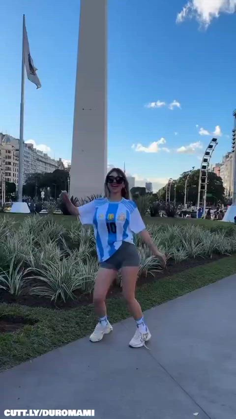 amateur argentinian big tits exhibitionist flashing latina public tits titty drop