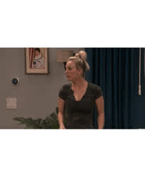 Kaley Cuoco gif