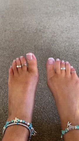 Toe rings and ankle bracelets?