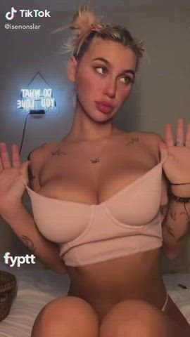 big tits blonde boobs onlyfans solo gif