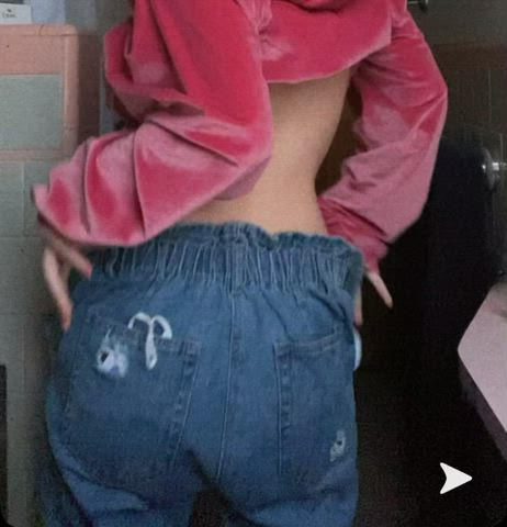 This fuck toy deserves a spanking for being away for too long hehe