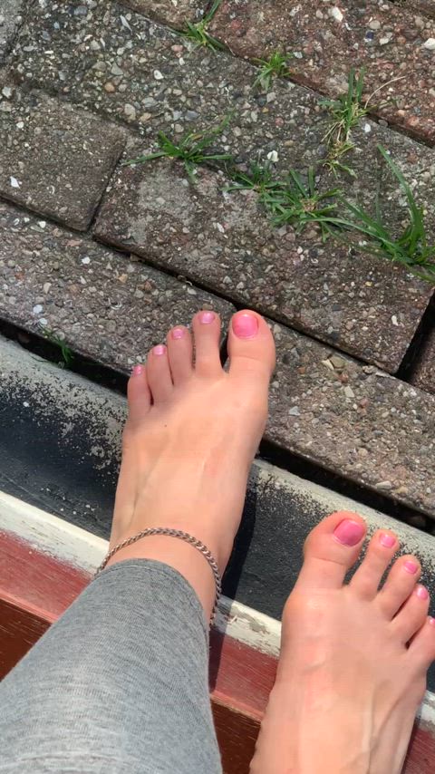 feet feet fetish nails polish gif