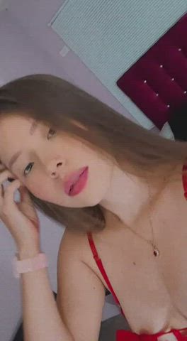 Close Up Dancing Latina Lingerie Lips Pretty Pussy Saggy Tits Sex gif