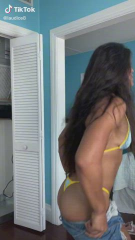 abs bikini dancing fitness jean shorts latina muscular girl shorts tiktok gif