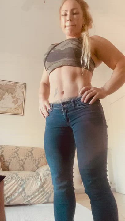 Thick Muscular Milf taking abs punches