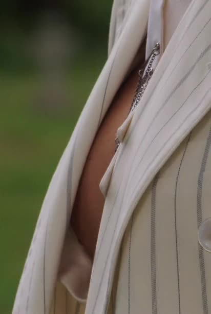 Blake Lively - A Simple Favor 2018 b fullscreen out