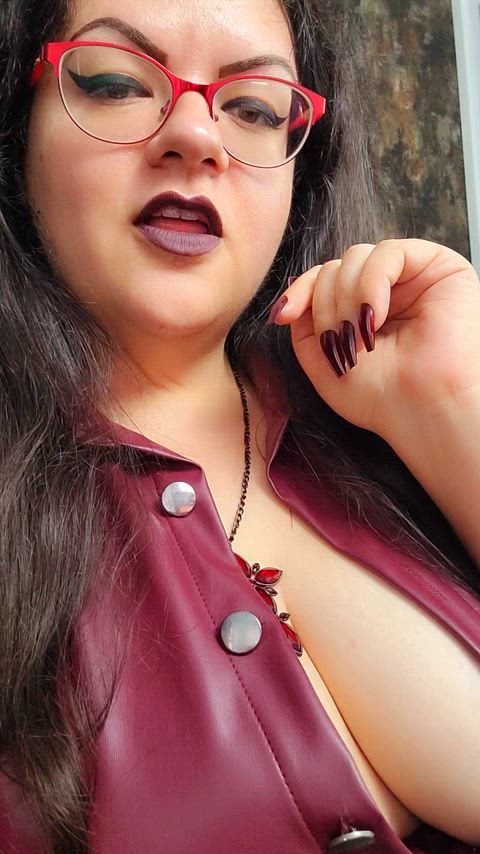 Your devious deliciously curvy domme is here! Let's[CAM] [AUD] [SEXT], [DOM],[RATE]