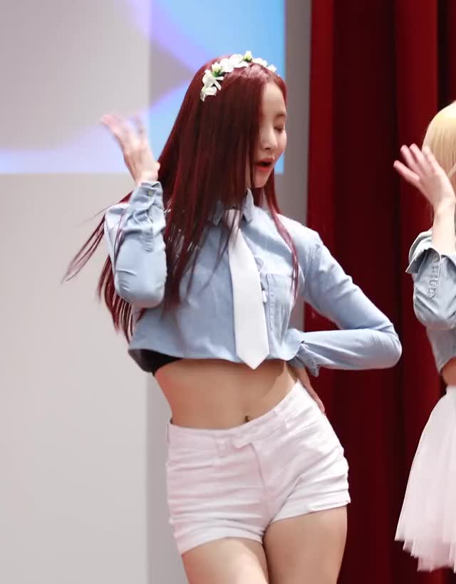 yeonwoo 180107 kh [fiBl-JEOcMg]-1