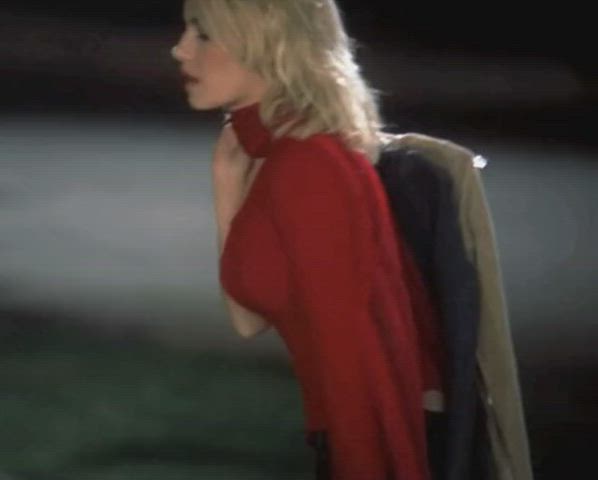 blonde busty elisha cuthbert gif