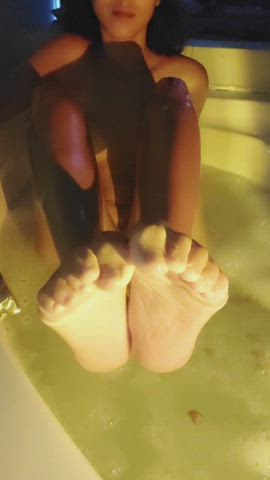 I'd love so foot rubs in the tub if you're up for it