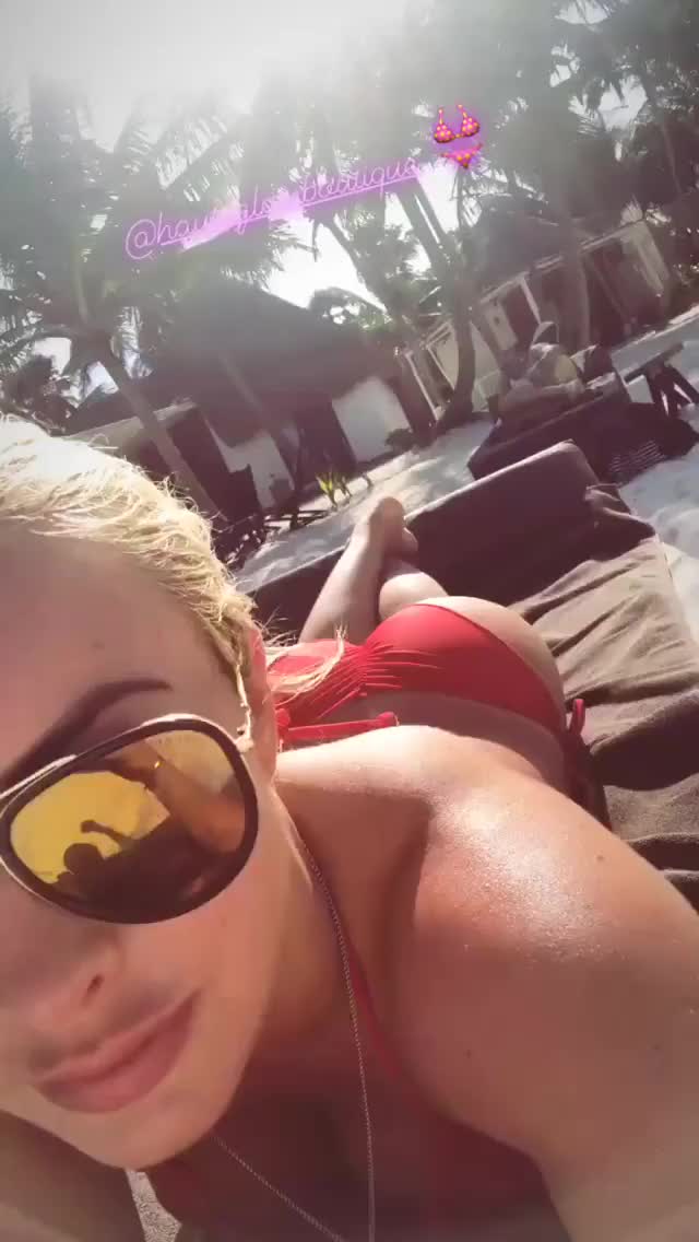 Mandy Bikini