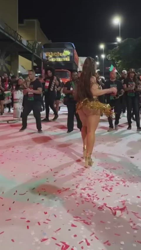 big ass brazilian celebrity dancing jiggling sensual thick tights gif
