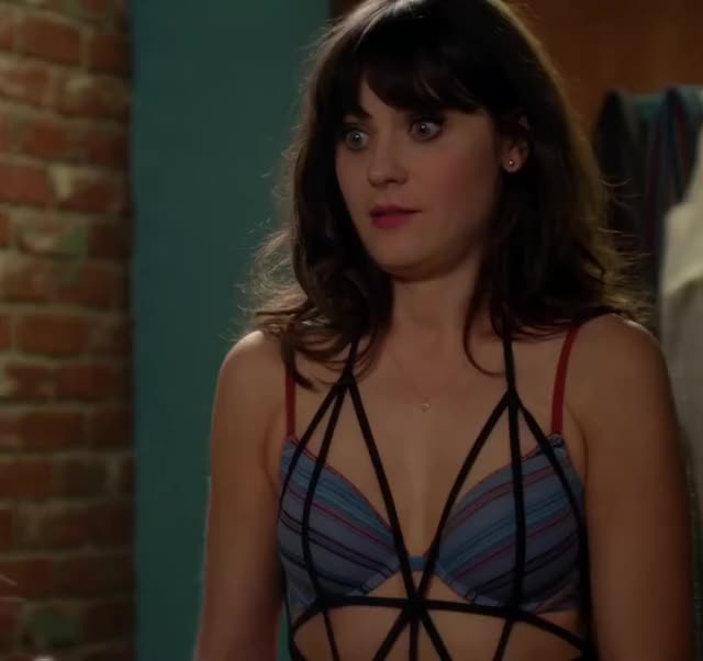 Zooey Deschanel - New Girl 9