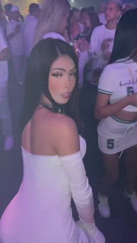 asian big tits booty gif