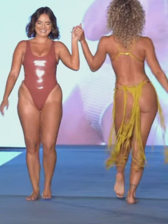 Big Ass Bikini Huge Tits Swimsuit gif