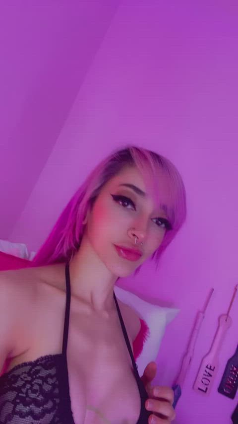 babe big tits camsoda latina lingerie onlyfans tattooed teen tits pink hair gif