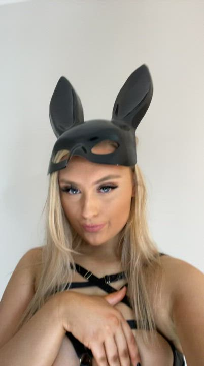 Ass Blonde Bouncing Tits Bunny OnlyFans gif
