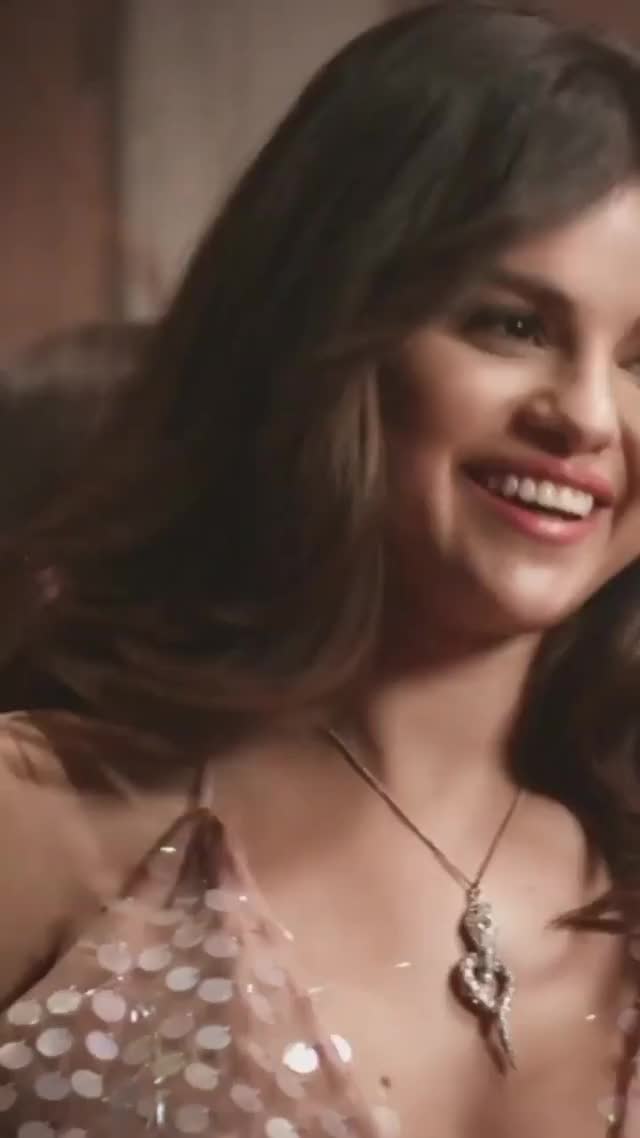 Selena Gomez ~ Boyfriend bts