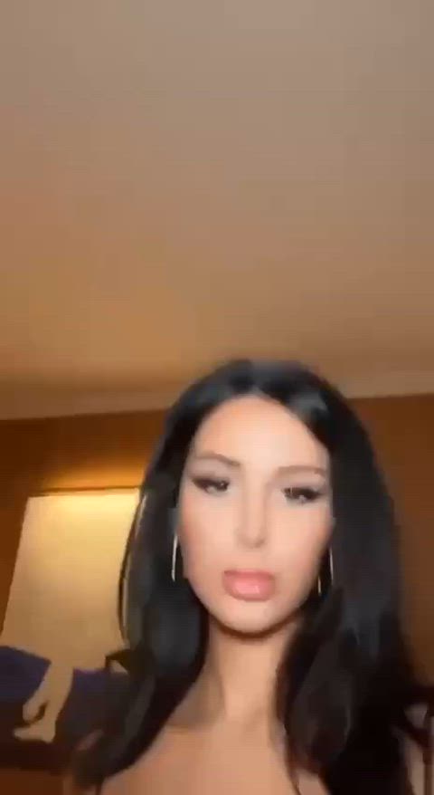 celebrity cleavage dress huge tits lips natural tits turkish gif