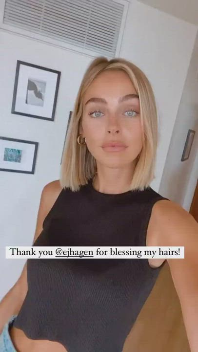 Elizabeth Turner gif