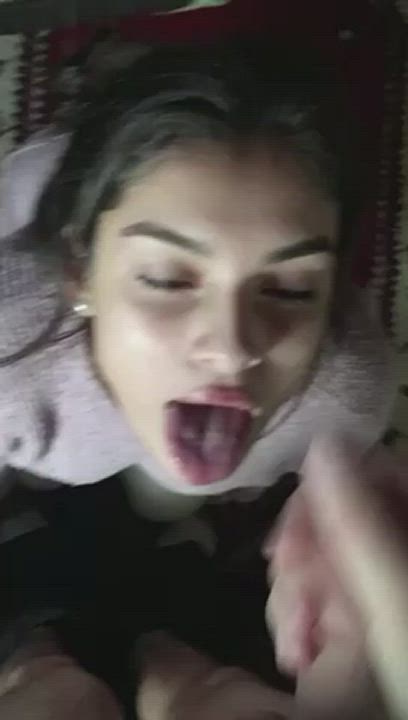 18 Years Old Cumshot by sandraroda12