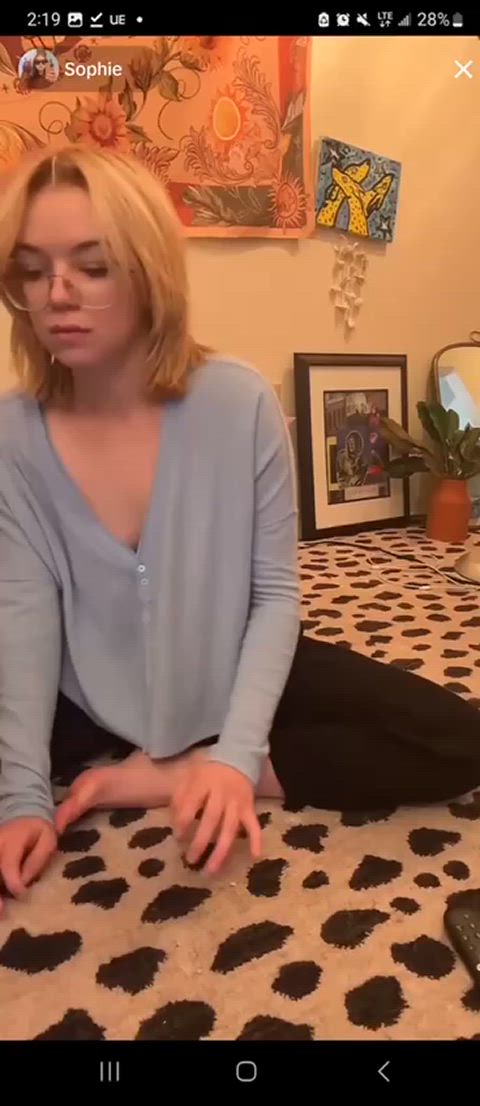 amateur blonde downblouse milf natural tits tiktok tits gif