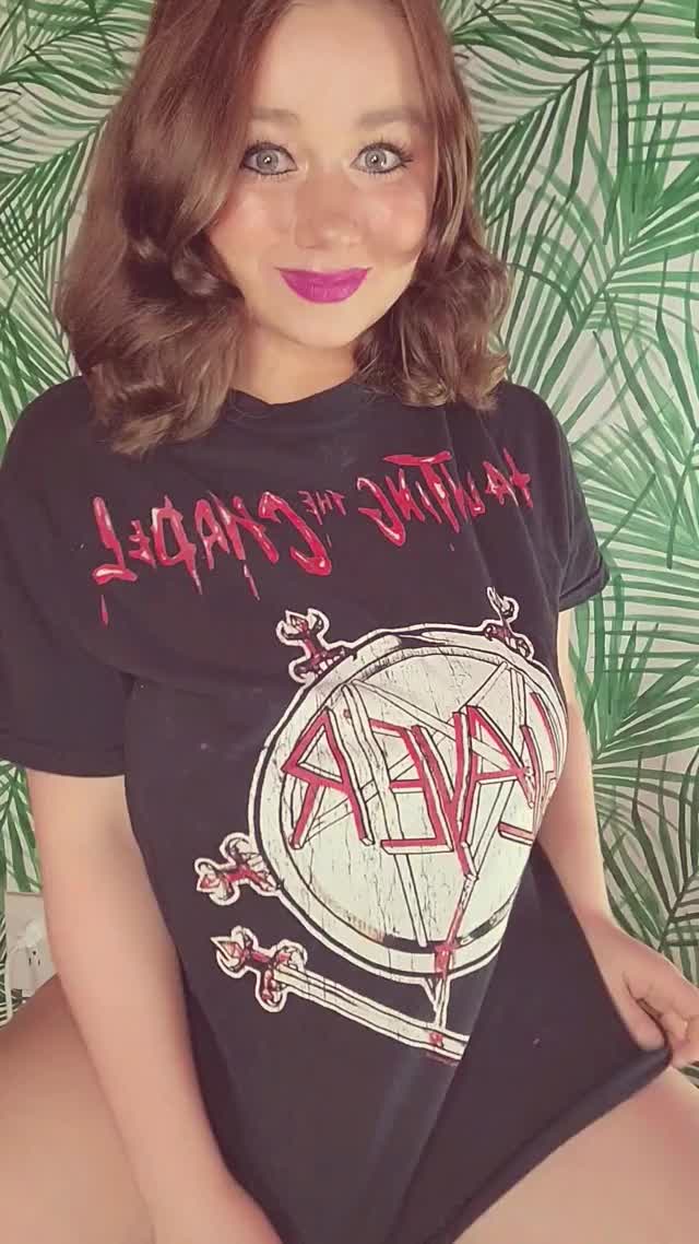 You'll be banging your head after you see whats under my Slayer shirt ? (oc)