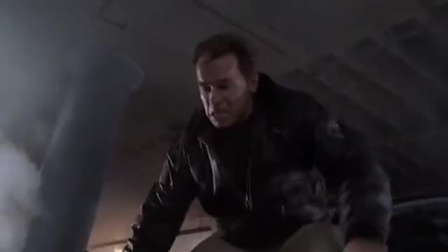 Arnold Schwarzenegger - This is war