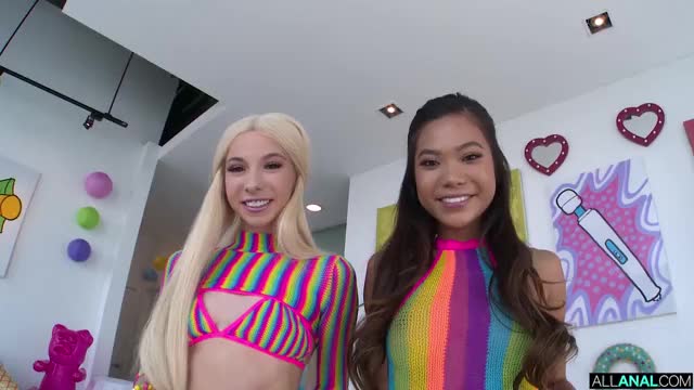 Vina And Kenzie Are Anal Sweethearts