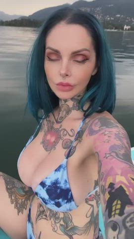 Siren in the lake
