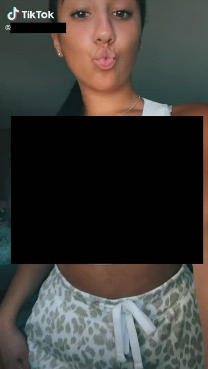 Big Tits Censored Cleavage Dancing Teen TikTok gif