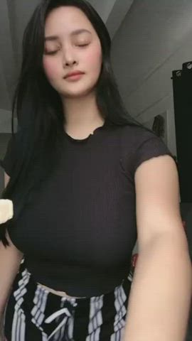 Busty Pinay