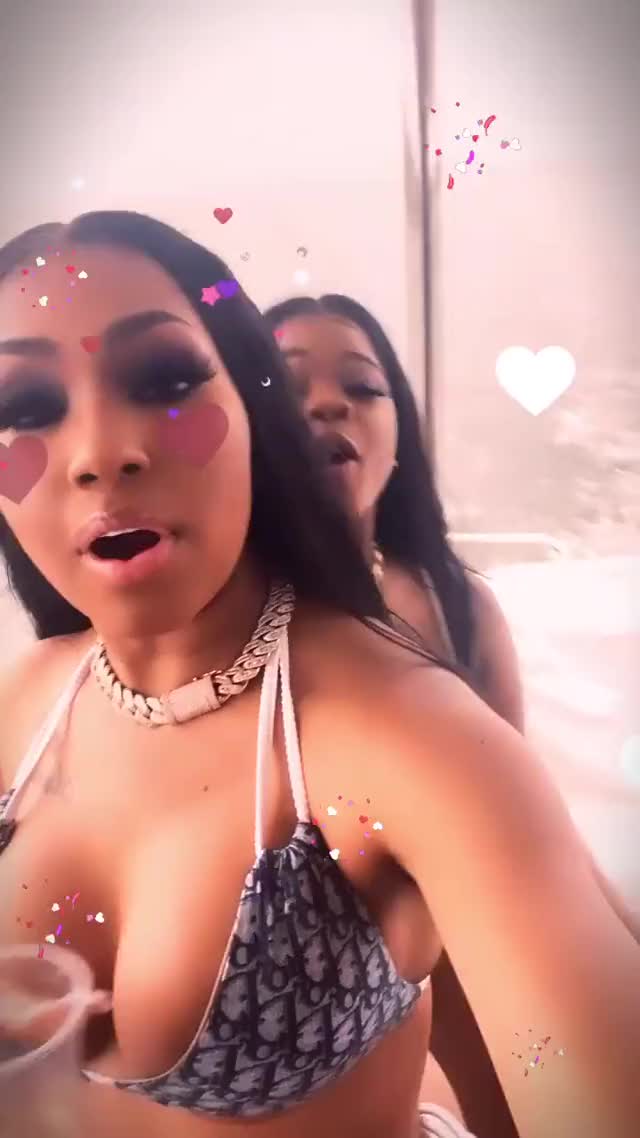 JT and Yung Miami (The city girls)