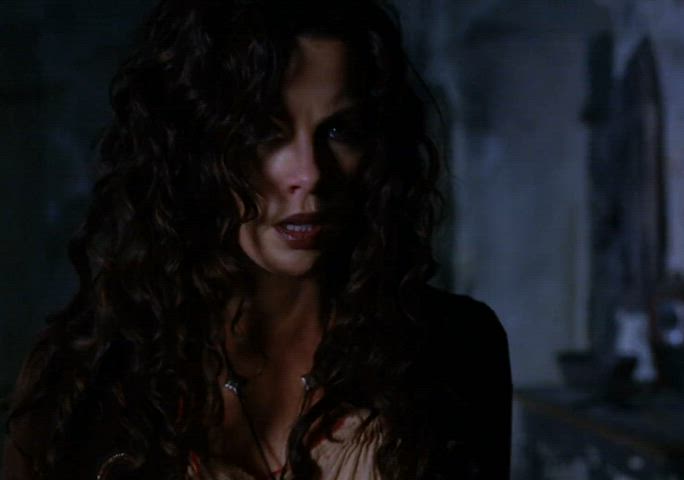 celebrity female kate beckinsale gif