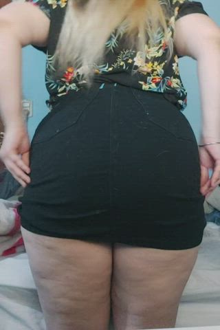 Fat girl, big booty