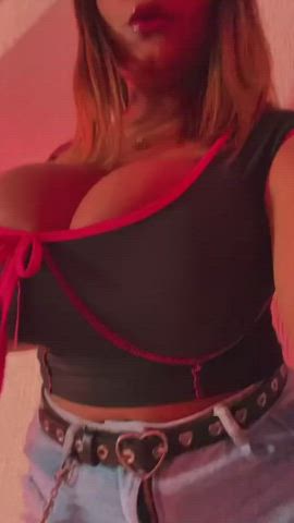 big tits busty cleavage gif